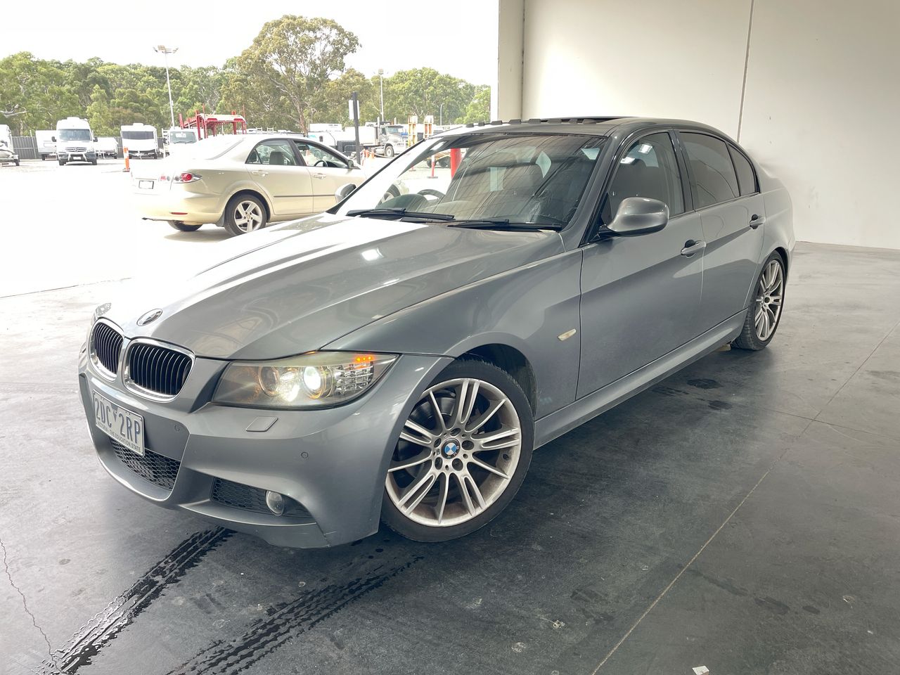 2011 BMW 320i 320i EXEC. E90 Automatic Sedan