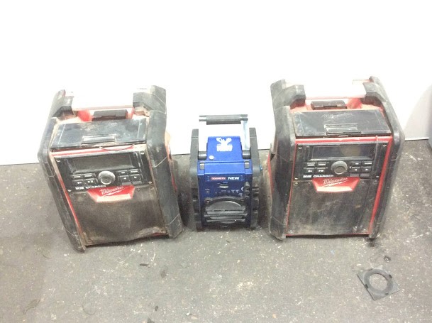 Milwaukee M18 Charger&Tooheys New Portable Speaker (Lot of 3)