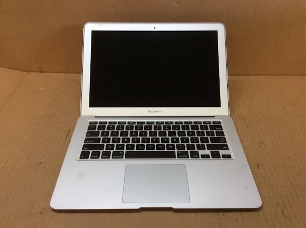 Apple MacBook Air (A1466) (EMC2925) Laptop i5 5250U 8GBRAM/128GB