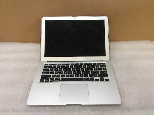 APPLE MacBookAir (A1466) (EMC 2925) Laptop i5-5250U 8GBRAM/256GB