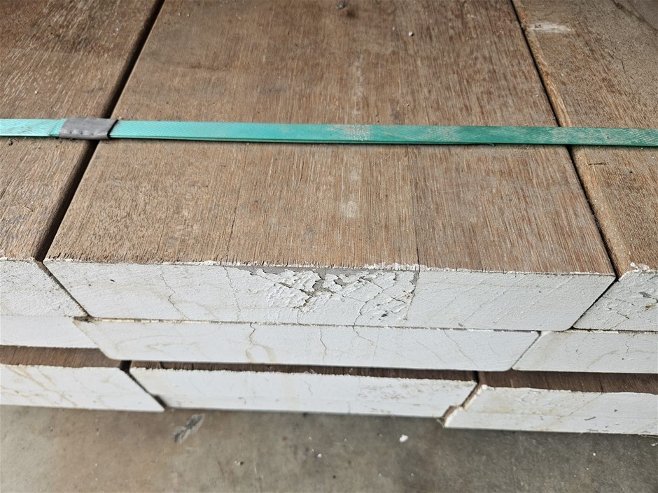 Keruing Laminated Beam GL19 330x65 at 5.4m