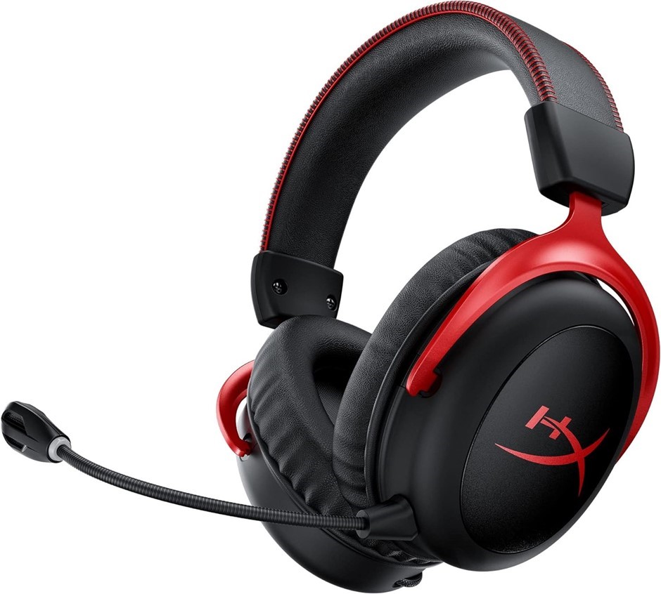 HYPERX Cloud III – Wired Gaming Headset, PC, PS5, Xbox Series X|S, Angled 5
