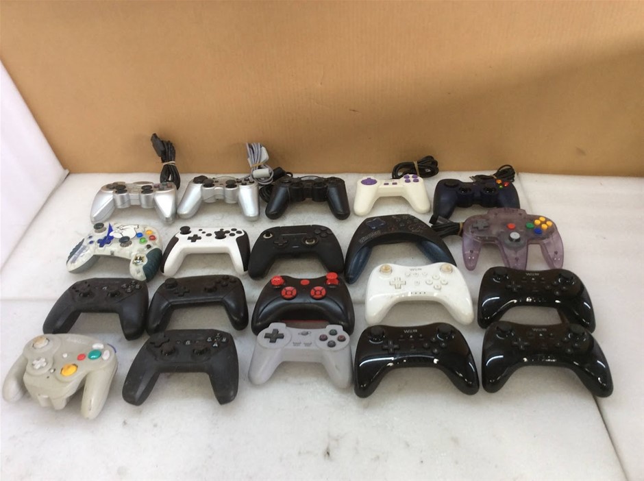 Mixed Microsoft Xbox Wireless Controllers (Lot of 20)