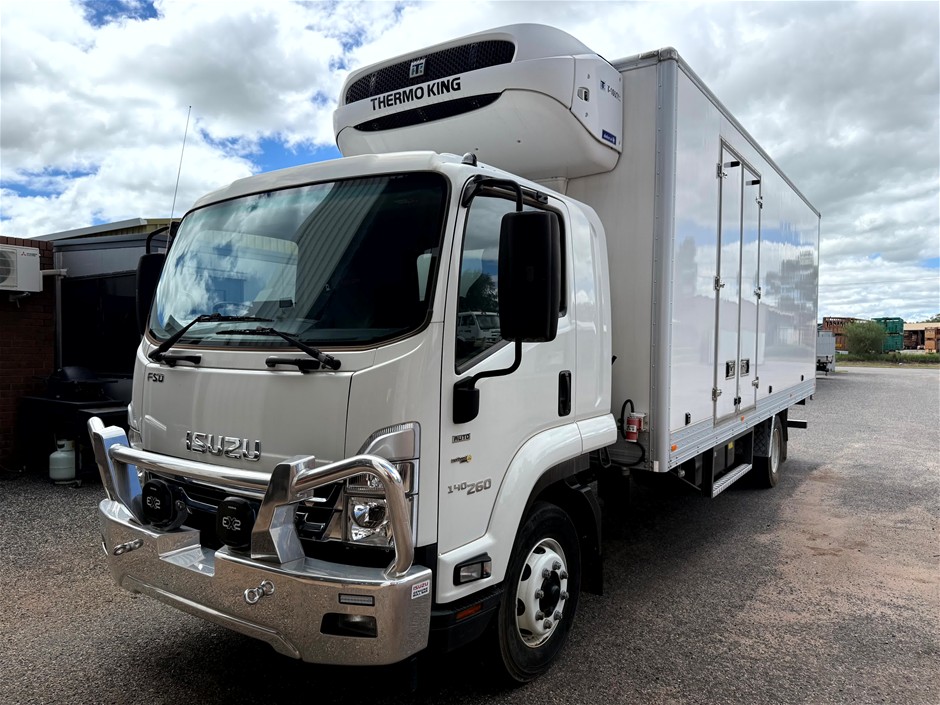 2023 Isuzu FSD 140 260 LWB 4 x 2 Refrigerated Body Truck