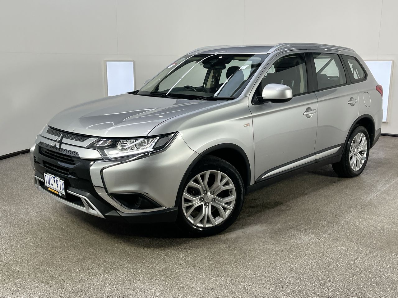 2019 Mitsubishi Outlander ES AWD ZL CVT 7 Seats Wagon