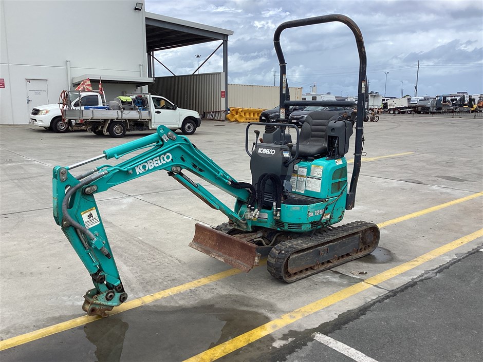 Kobelco SK12SR-3 Hydraulic Excavator