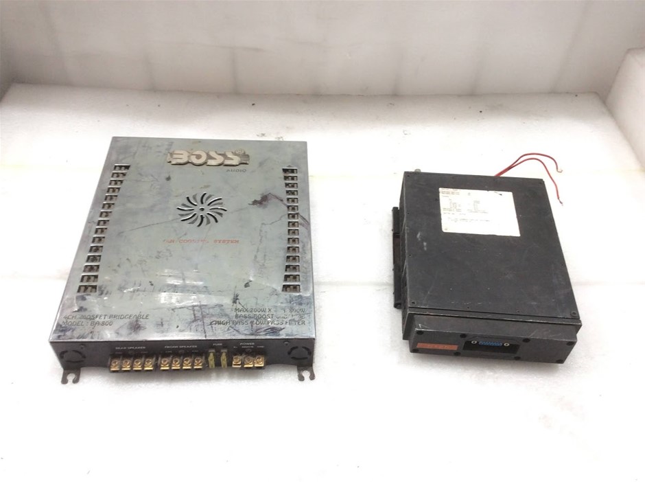 Boss BA800 4 Channel MOSFET Bridgeable Car Amplifier + Philips C Industrial