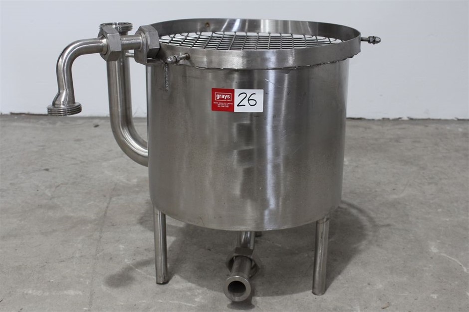 Stainless Steel Tank with Bottom Outlet – 35L