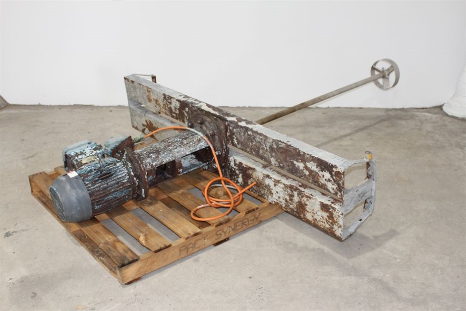 Heavy Duty High Speed Mixer Bridge Mount – 4kW