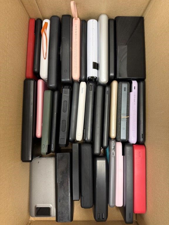 Approx 32 x Assorted Power Banks