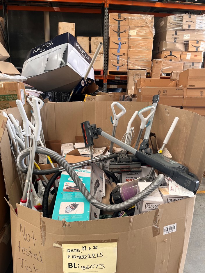 21 x Assorted BLACK+DECKER Products Including Vacuum Cleaners, Steam Mops &