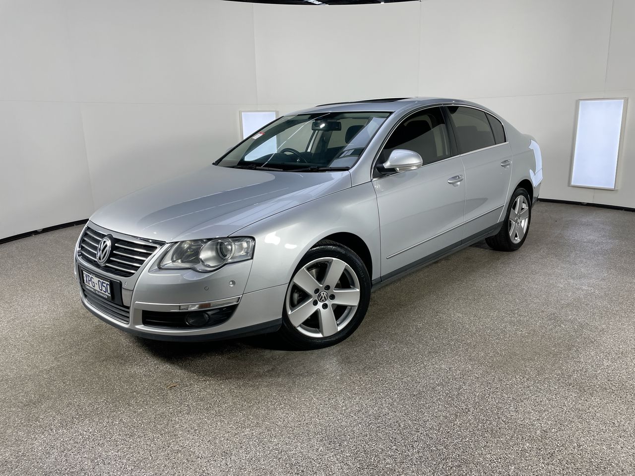 2010 Volkswagen Passat 125TDI Highline 3C T/D Auto Sedan