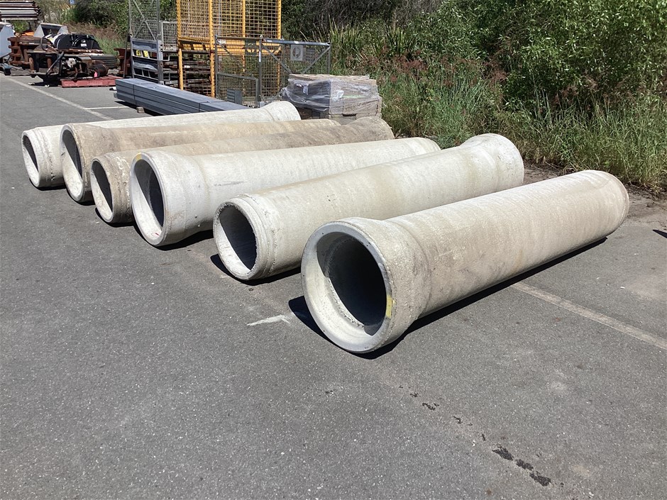 <p>Concrete Pipes x6</p>