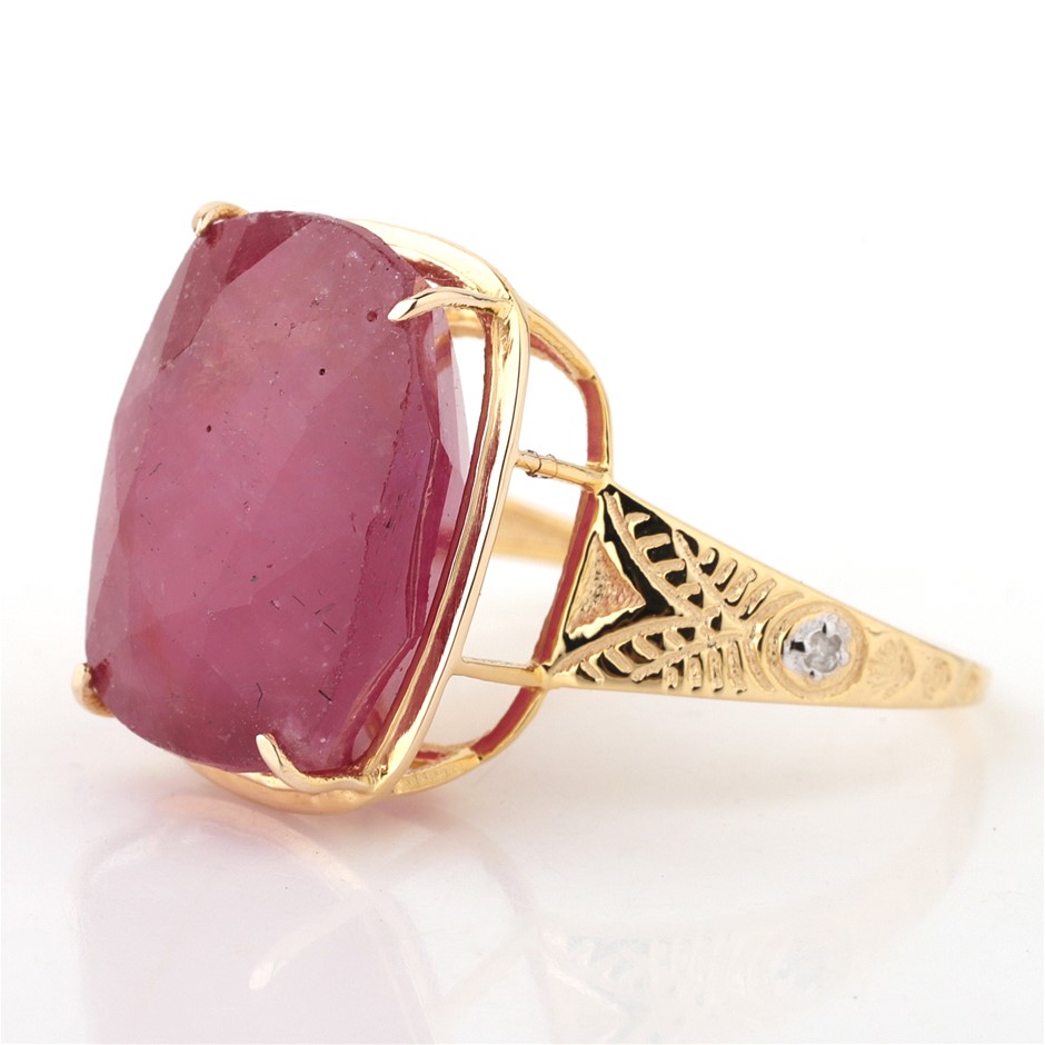 Yellow Gold Natural Ruby & Diamond Ring with Valuation