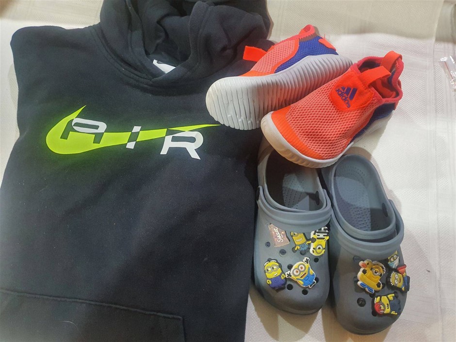 Kids Nike Hoody KXL and Footwares 21.5cm Minor Use . Used