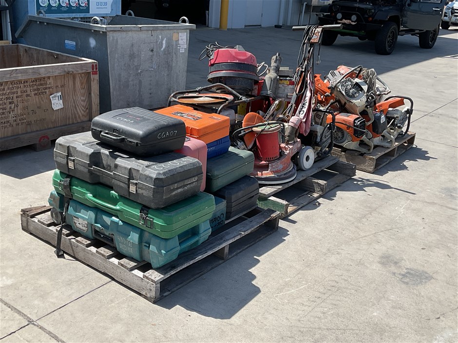 <p>Industrial Sundry Items x 3 Pallets</p>