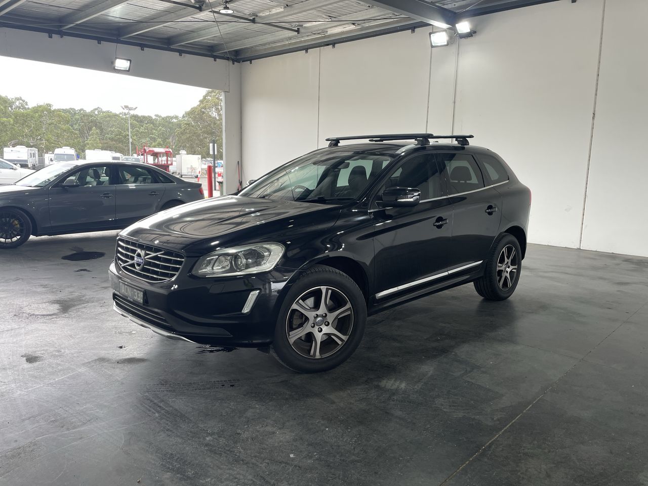 2014 Volvo XC60 T5 LUXURY Automatic - 8 Speed Wagon