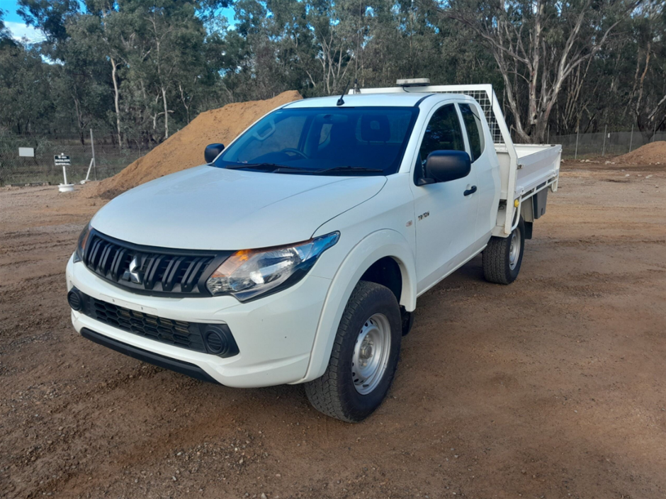2018 Mitsubishi Triton 4X4 GLX MQ T/D  Auto   (EX-GOV)