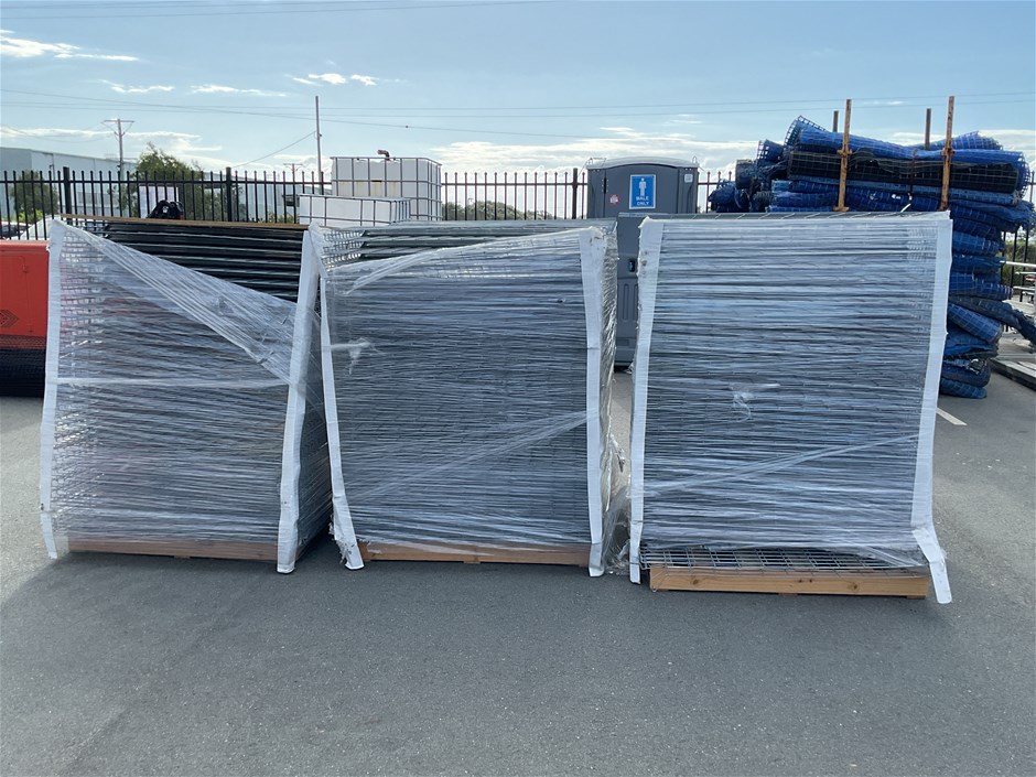 <p>Galvanised Steel Welded Wire Mesh Decking x 3 Pallets</p>