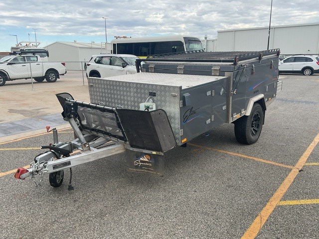 2022 Signature Elite Camper Trailer