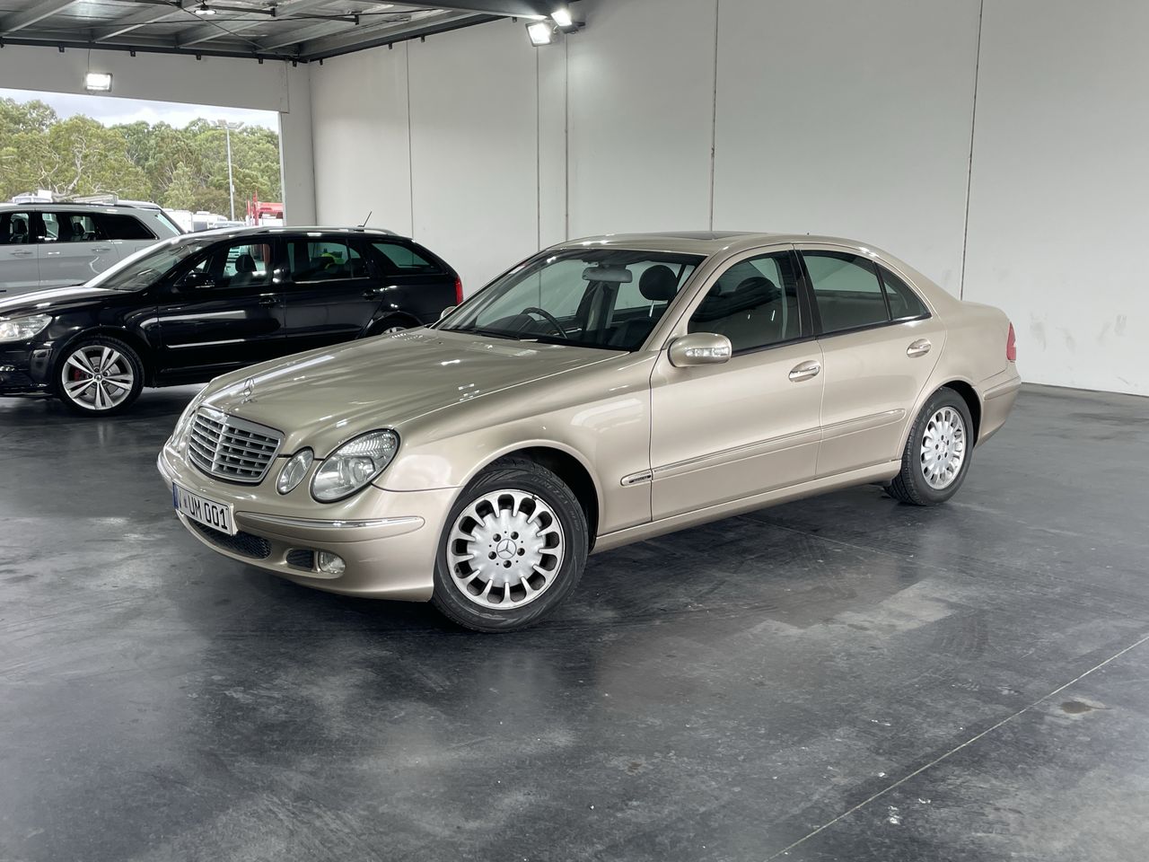 2002 Mercedes Benz E320 Elegance W211 Automatic Sedan