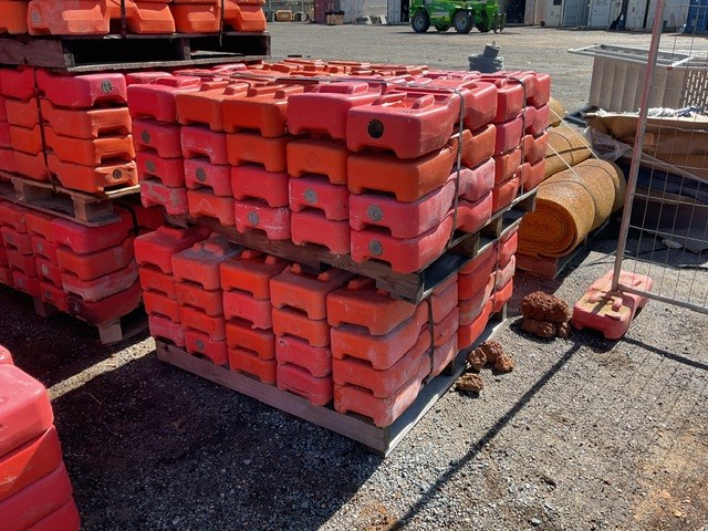 <p>Temporary Fence Panel Feet Approximately 80</p>