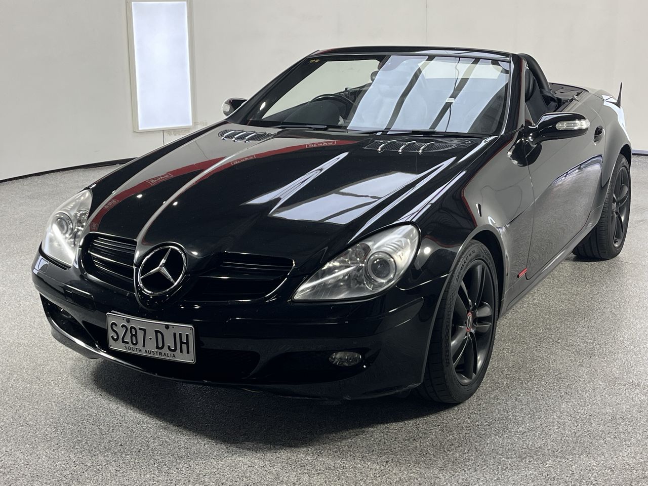 2004 Mercedes Benz SLK200 Kompressor R171 Automatic Convertible
