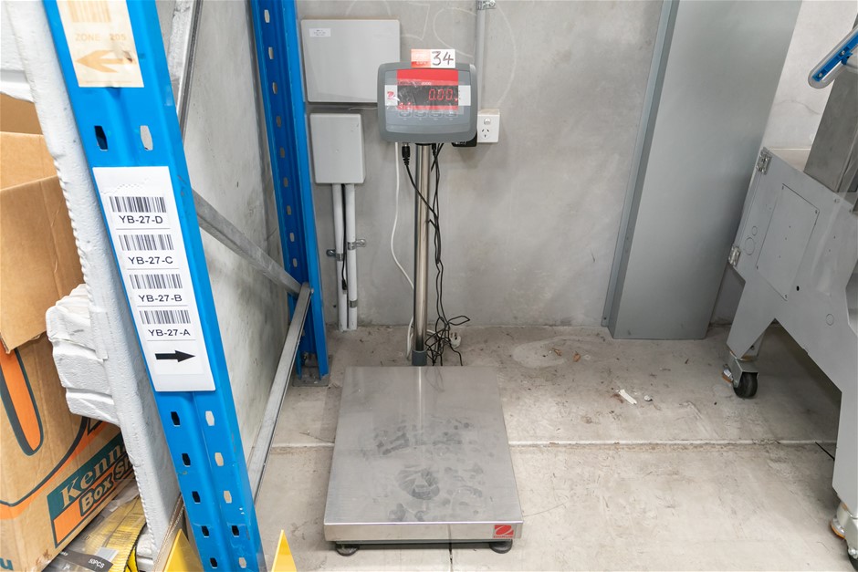 OHAUS Defender 2000 Platform Scales