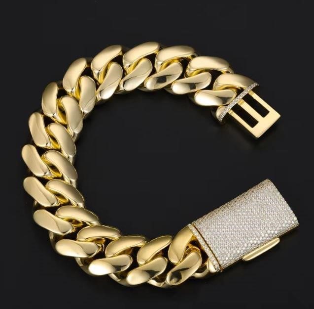 Bracelet 18KGold Plated/Italy Stamped 14mm-22cm