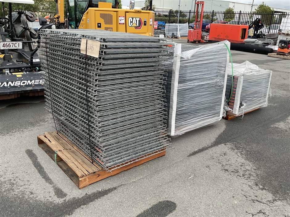 <p>Galvanised Steel Welded Wire Mesh Decking x 3 Pallets</p>