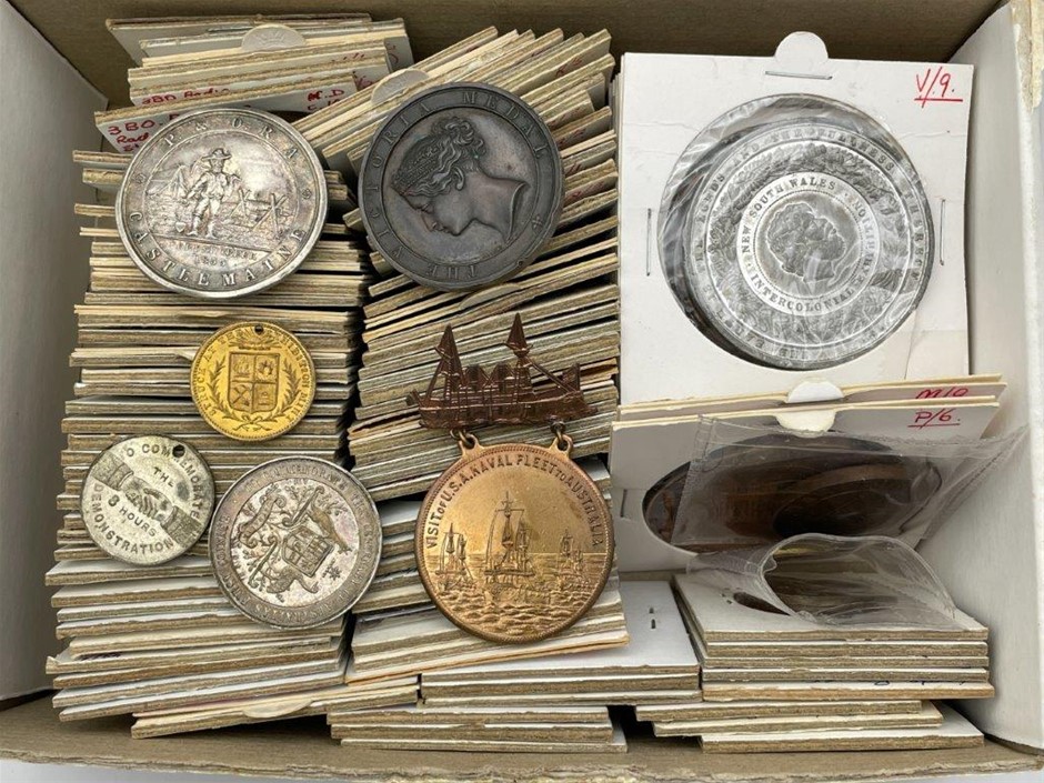 Large collection of AU commemorative medalets