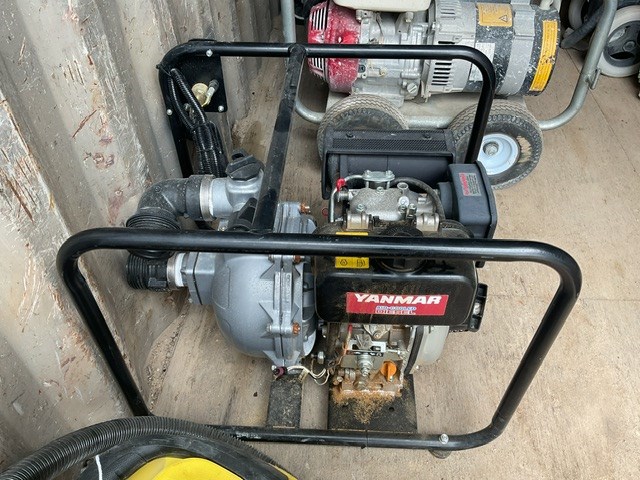 <p>Yanmar Water Pump</p>