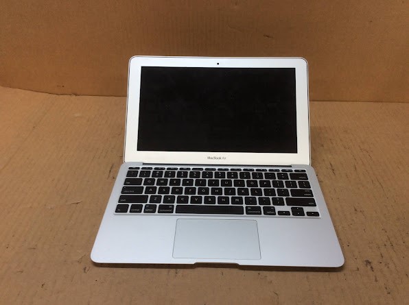Apple MACBOOK AIR(A1370 )(EMC 2471) Laptop I5-2467M 4GBRAM/128GB