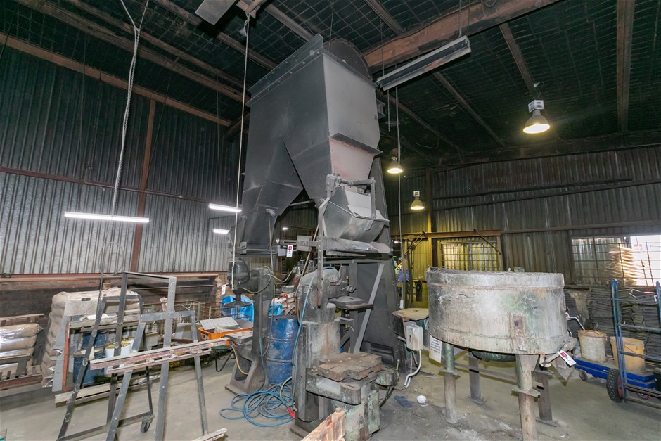 Foundry Sand Transfer Hopper