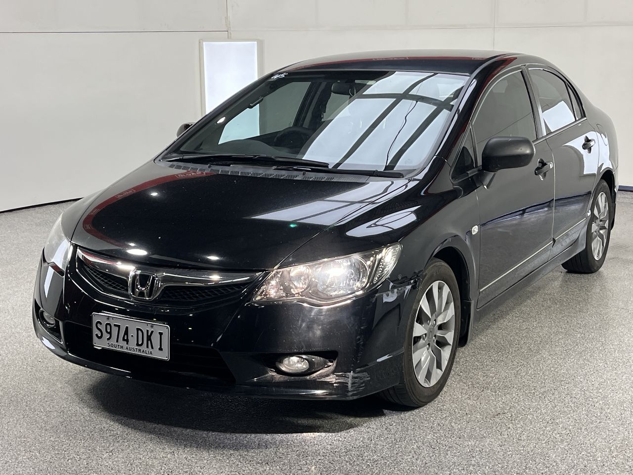 2011 Honda Civic VTi-L 8TH GEN Automatic Sedan