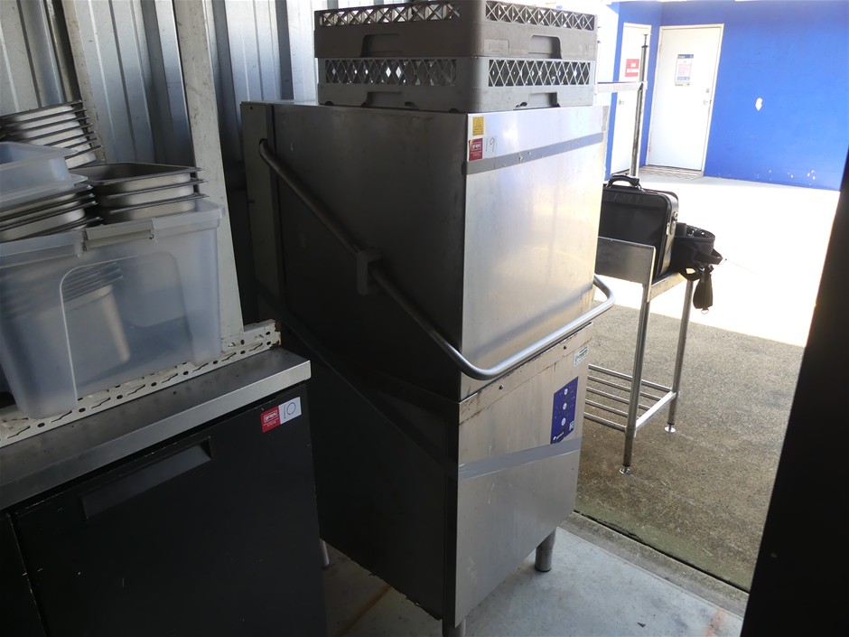 <B>2020 Eurowash EW393E-15A Pass Through Dishwasher (Commercial)</B>