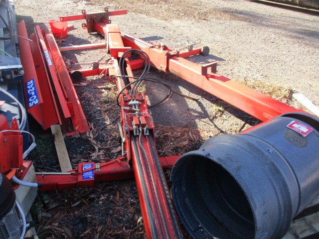 <b>Molnar 2 Post Vehicle Hoist</b>