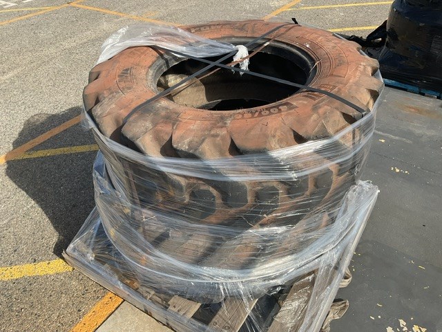 <p>2 x Machinery Tyres </p>
