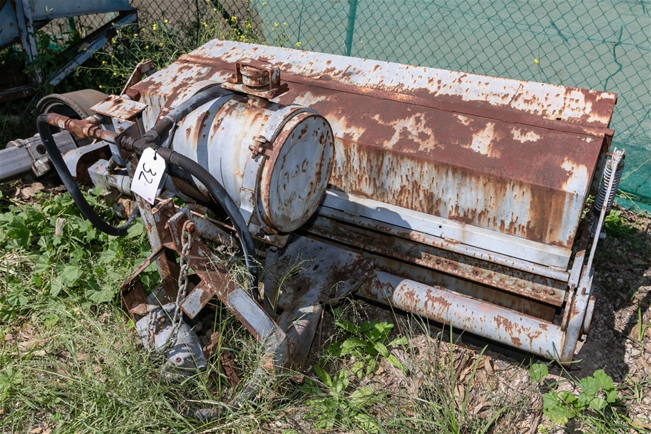 3 Point Hitch Hydraulic Sweeper Attachment