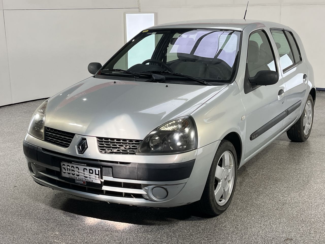 2003 Renault Clio Expression Automatic Hatchback
