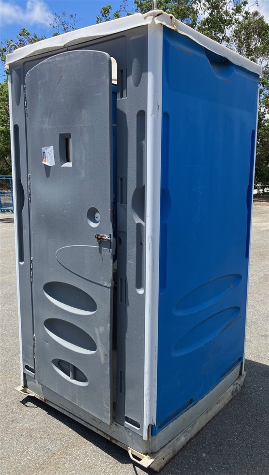 Portable Toilet - Fresh Water Flush - Burleigh Heads