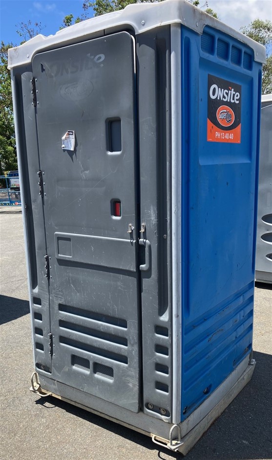 Portable Toilet - Fresh Water Flush - Burleigh Heads