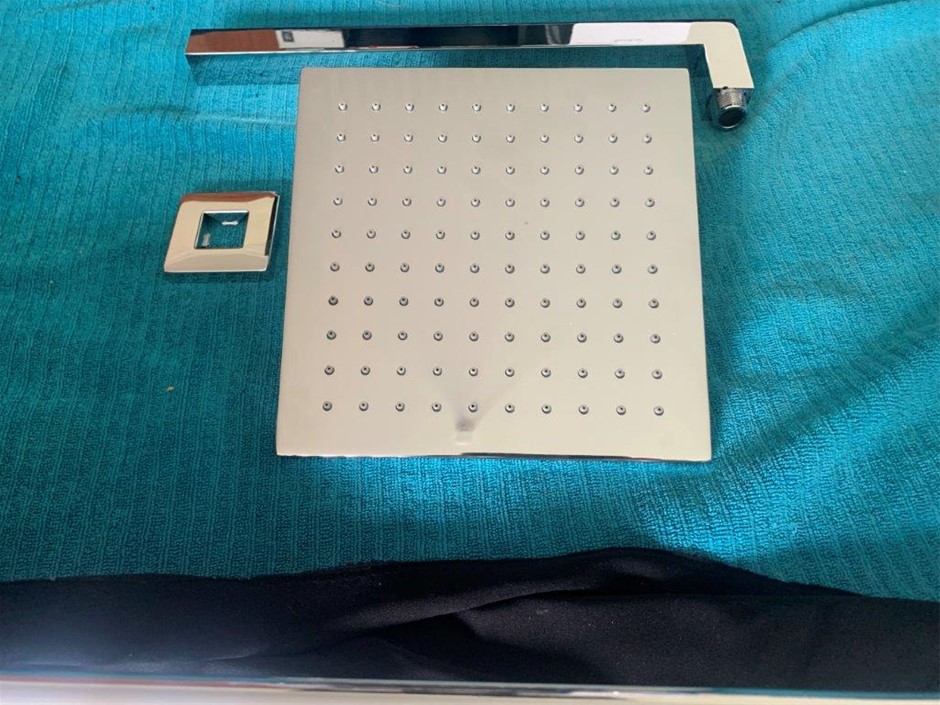 New in Box Ravenna Shower Head with Arm, DRB, Chrome Finish - Qty 1