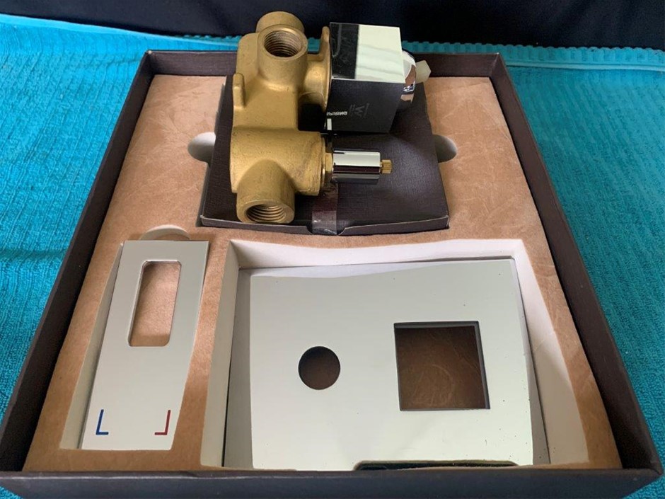 New in Box Simply Inspiring Shower Diverter Mixer, DRB, Chrome Finish