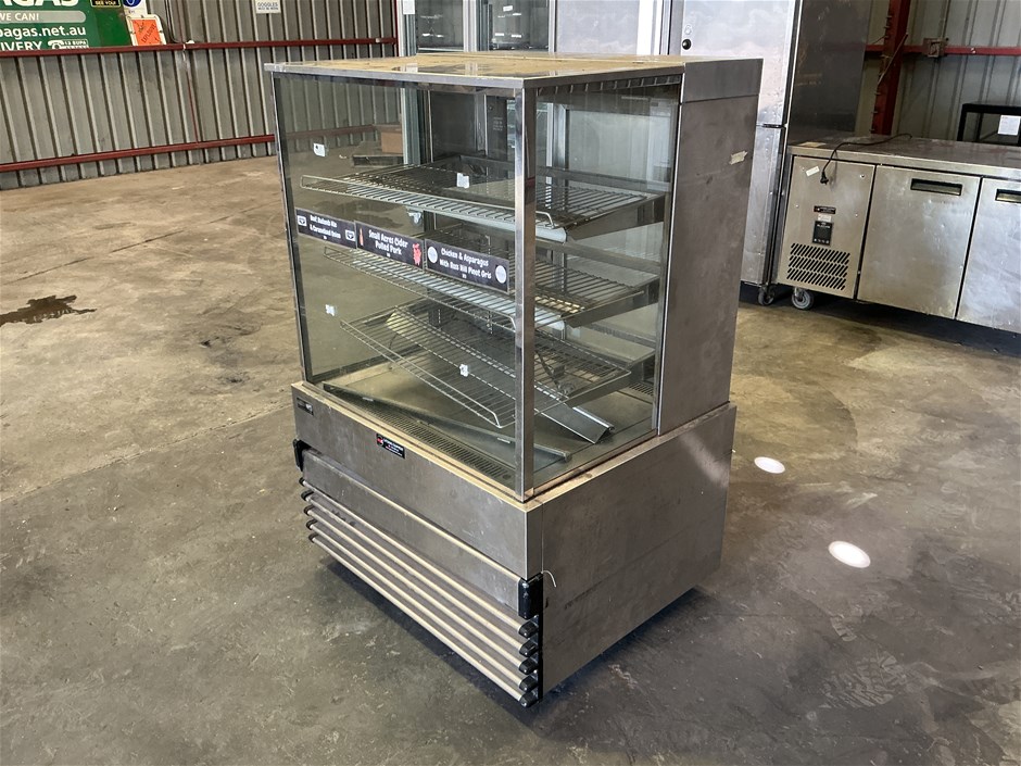 <p>Koldtech Sqhcd-9 Display Fridge</p>