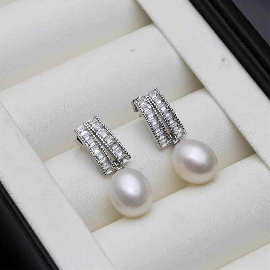 BIJ'OR - Genuine White Pearl & Simulated Diamond Dangle Earrings RRP $59