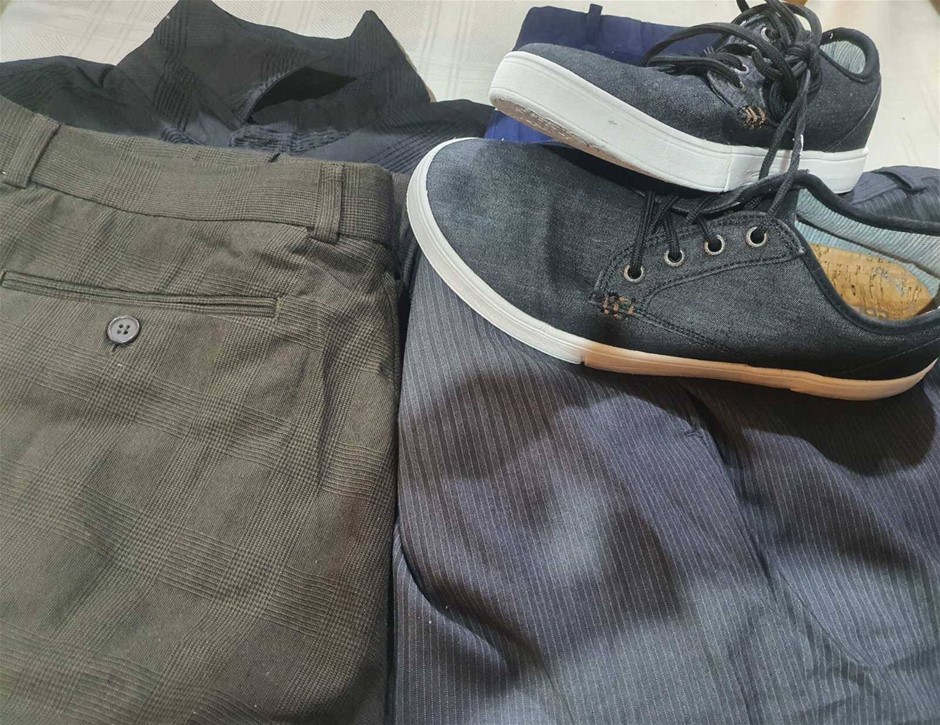 Mens Clothing and Shoes Minor Use . Used