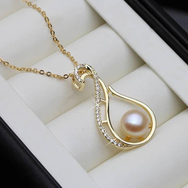 BIJ'OR - Pink Pearl Twirl Simulated Diamond Necklace in Gold RRP $59