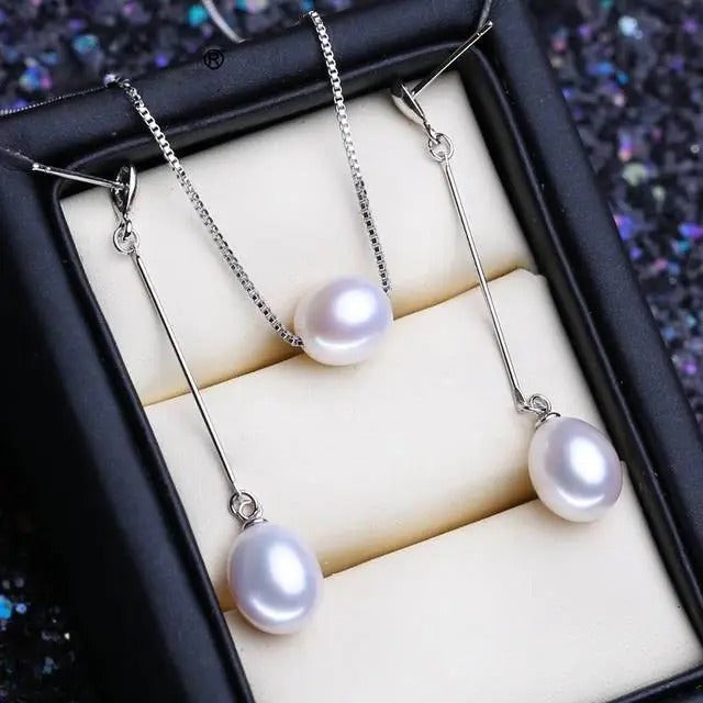 BIJ'OR - White White Pearl Drop Earring & Necklace Set RRP $99