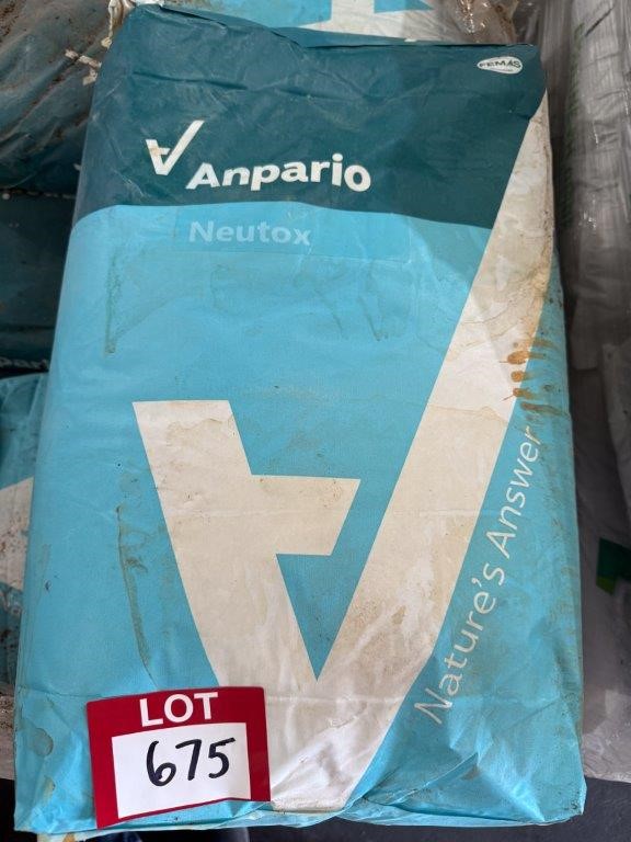 Approx. 20 x ANPARIO Neutrox 25kg Bags